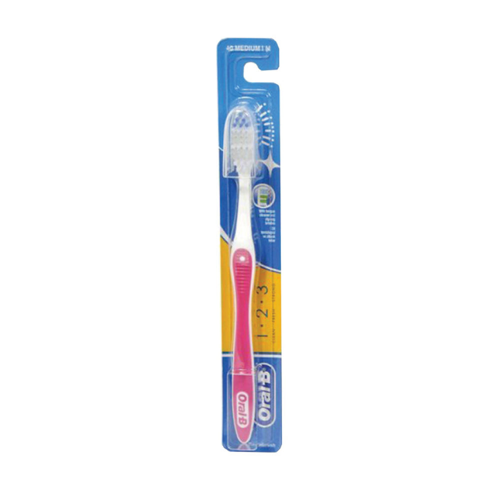 Escova de Dentes Oral-B 1.2.3 Média Cores Sortidas 1un